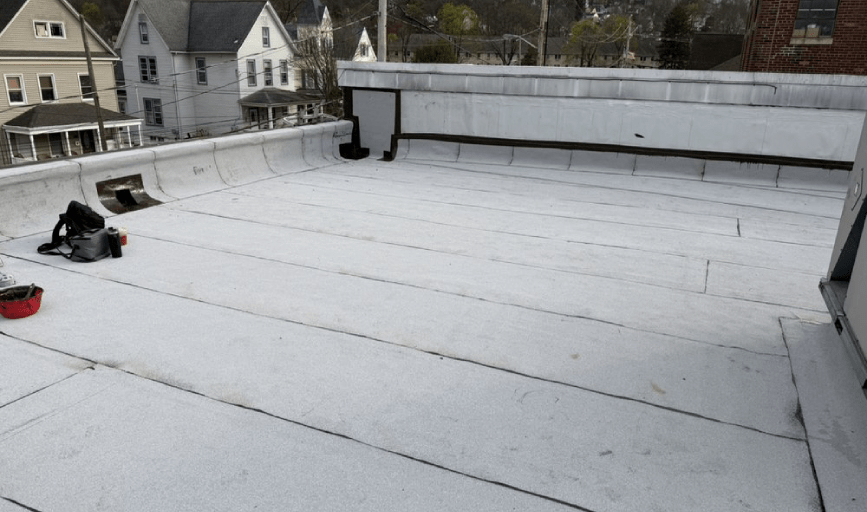 COMMERCIAL & RESIDENTIAL ROOF REPAIRS